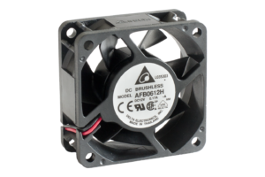 DELTA Wentylator osiowy 60x60x25,4mm, 12Vdc, 4250RPM, 39,69m3/h, 34dBA, łożysko kulkowe w opakowaniu 94x94x30mm