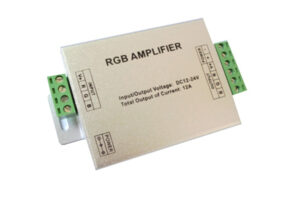 Wzmacniacz sygnału RGB 12Vdc/24Vdc 3x4A 144W/288W